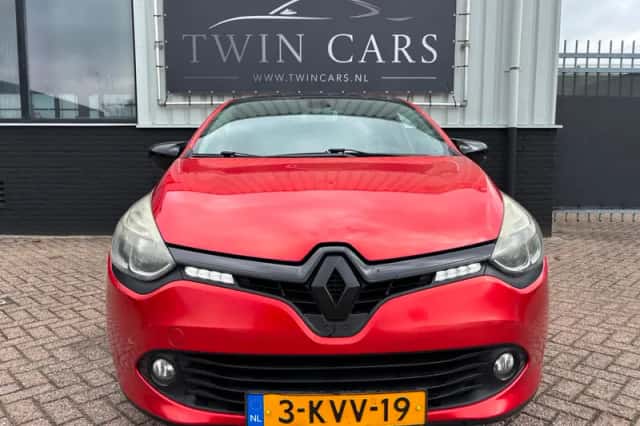 Renault Clio (2013) thumbnail 2