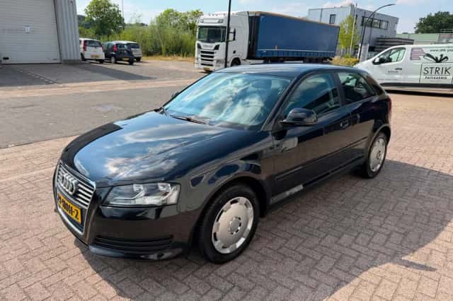 Audi A3 (2008) thumbnail 5
