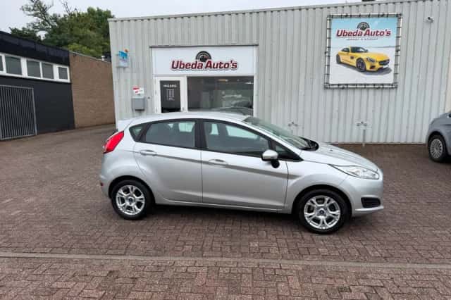 Ford Fiesta (2017) thumbnail 1