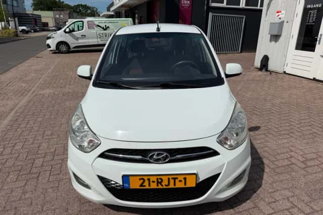Hyundai i10 (2011) thumbnail 6