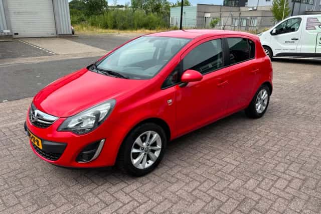 Opel Corsa (2014) thumbnail 5