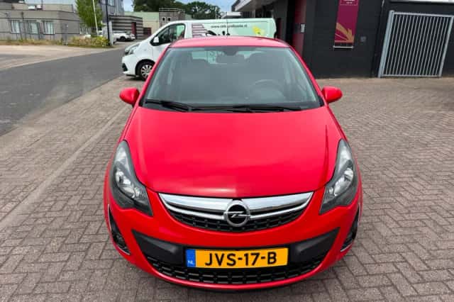 Opel Corsa (2014) thumbnail 6