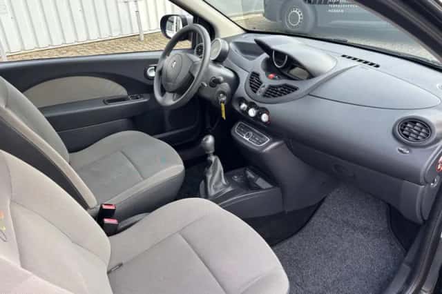 Renault Twingo (2011) thumbnail 6