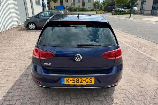 Volkswagen Golf (2020) thumbnail 3