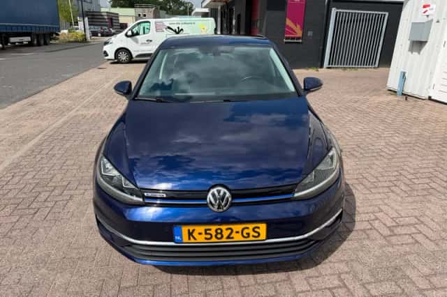 Volkswagen Golf (2020) thumbnail 6