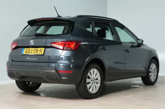 SEAT Arona (2024) thumbnail 2