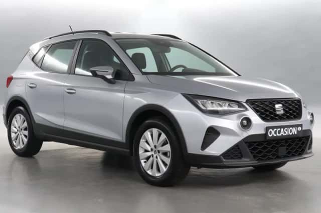 SEAT Arona (2024) thumbnail 3