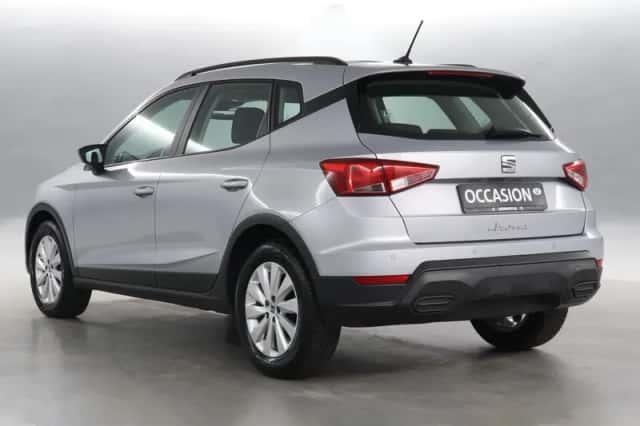 SEAT Arona (2024) thumbnail 4