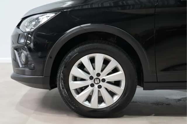 SEAT Arona (2020) thumbnail 4
