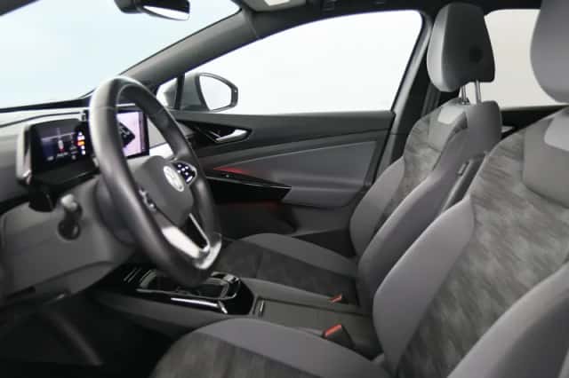 Volkswagen ID.4 (2022) thumbnail 3