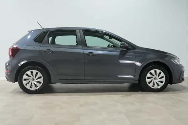 Volkswagen Polo (2022) thumbnail 2