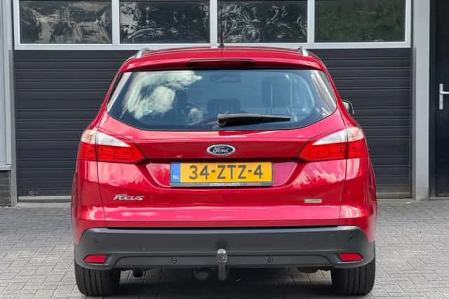Ford Focus (2013) thumbnail 5