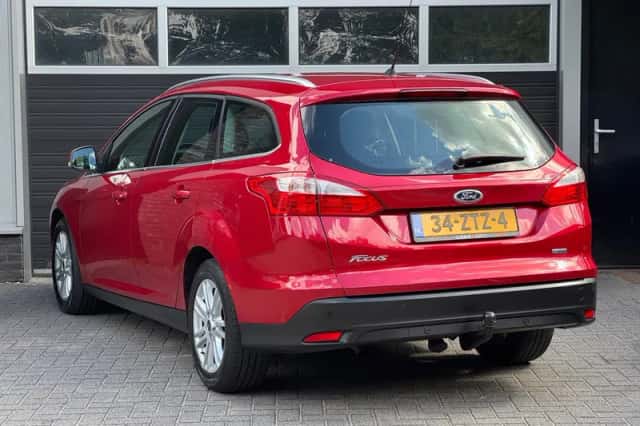 Ford Focus (2013) thumbnail 6