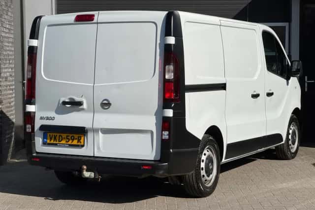 Nissan NV300 (2021) thumbnail 4