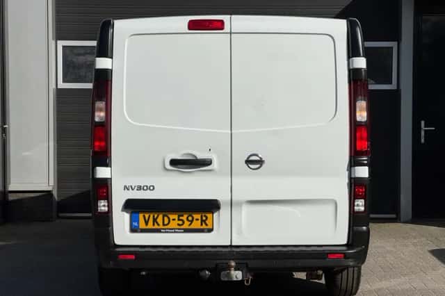 Nissan NV300 (2021) thumbnail 5