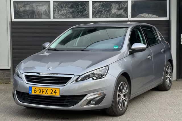 Peugeot 308 (2014) thumbnail 1