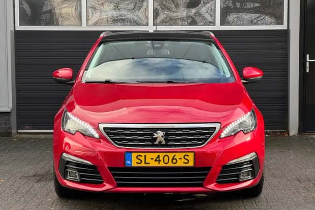 Peugeot 308 (2018) thumbnail 2
