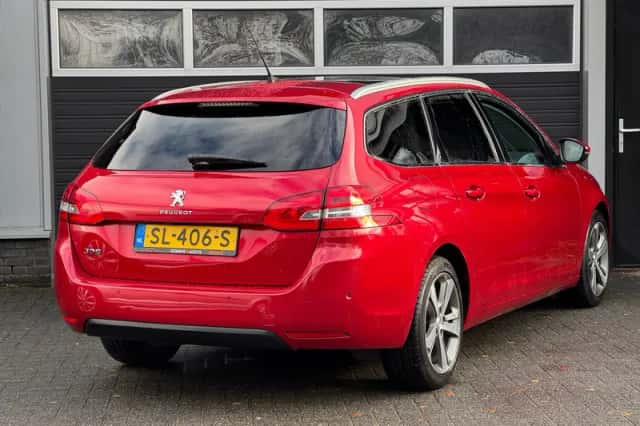 Peugeot 308 (2018) thumbnail 4