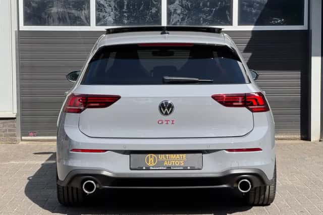 Volkswagen Golf (2024) thumbnail 5