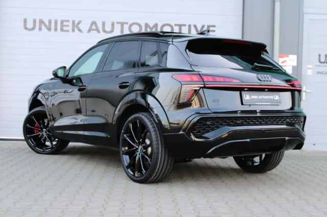 Audi Q3 (2025) thumbnail 3