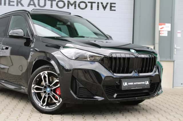 BMW X1 (2024) thumbnail 2