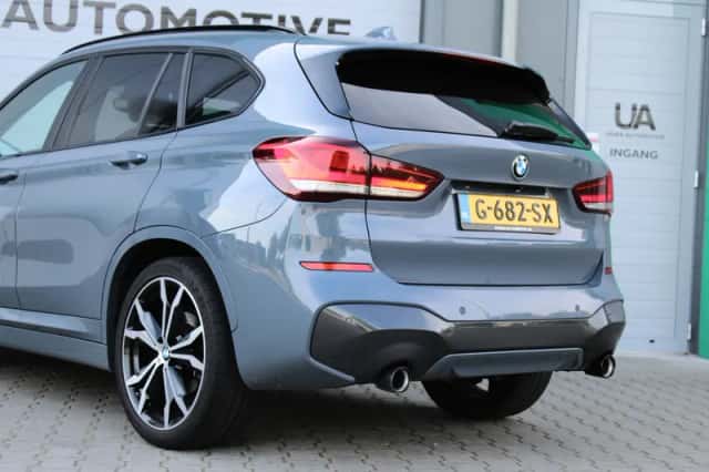 BMW X1 (2019) thumbnail 4