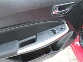Suzuki Swift thumbnail 18