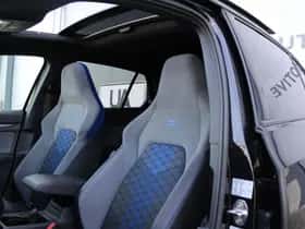 Volkswagen Golf thumbnail 30