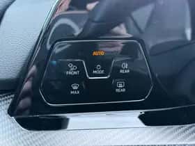 Volkswagen Golf thumbnail 39