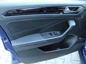 Volkswagen T-Roc thumbnail 32