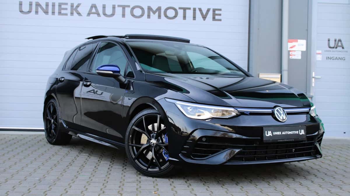 Volkswagen Golf (2023) — foto 1