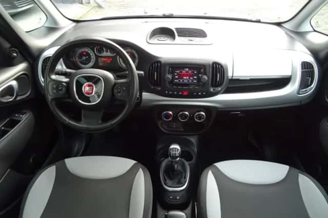 Fiat 500L (2013) thumbnail 4