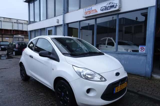 Ford Ka (2012) thumbnail 4