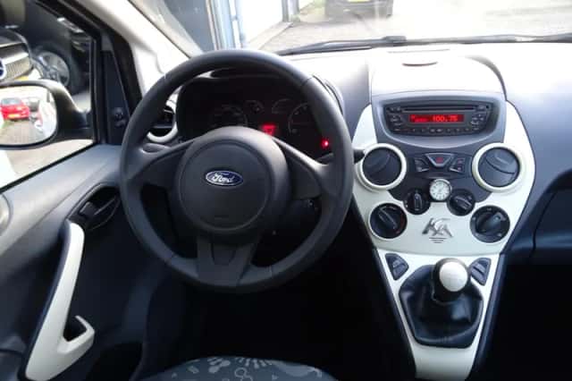 Ford Ka (2011) thumbnail 5