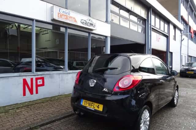 Ford Ka (2010) thumbnail 4