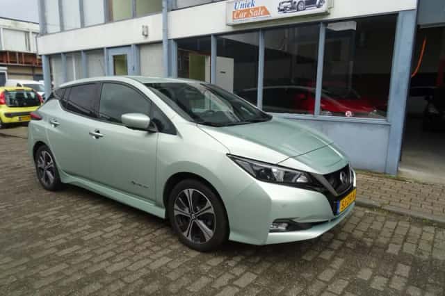 Nissan Leaf (2018) thumbnail 4