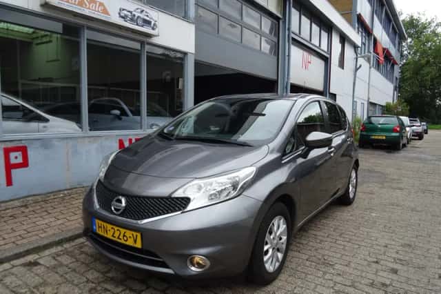 Nissan Note (2015) thumbnail 1