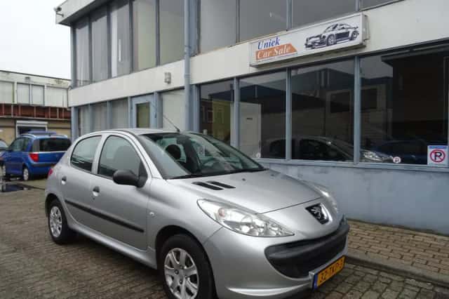Peugeot 206 (2012) thumbnail 6