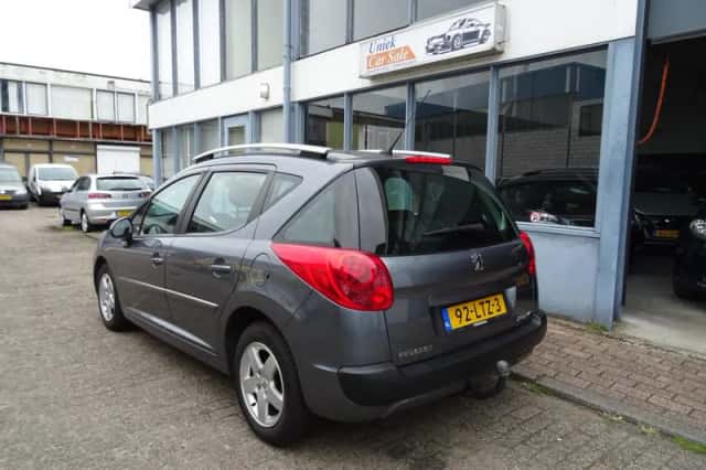 Peugeot 207 (2010) thumbnail 3