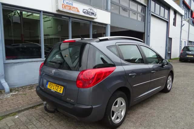 Peugeot 207 (2010) thumbnail 4