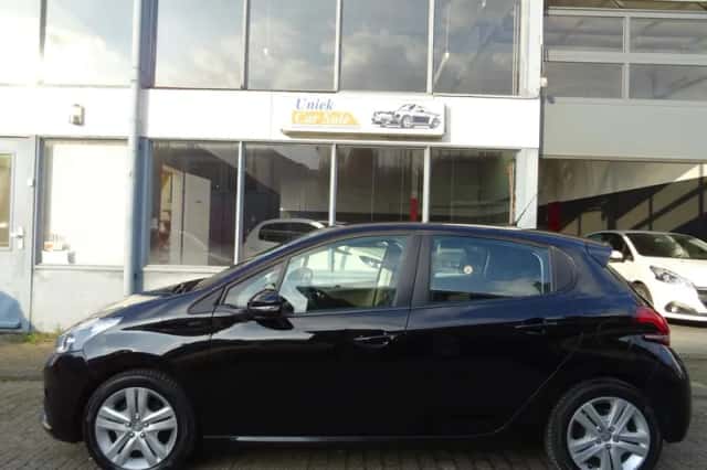 Peugeot 208 (2019) thumbnail 2