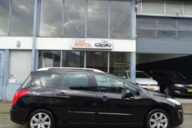 Peugeot 308 (2012) thumbnail 5