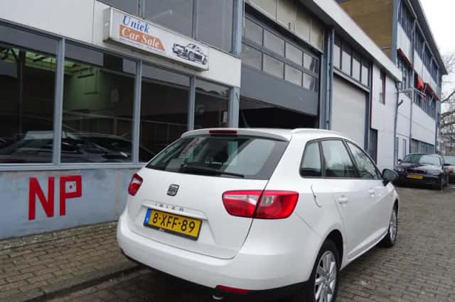 SEAT Ibiza (2013) thumbnail 4