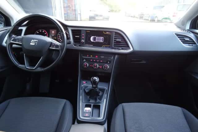 SEAT Leon (2018) thumbnail 4