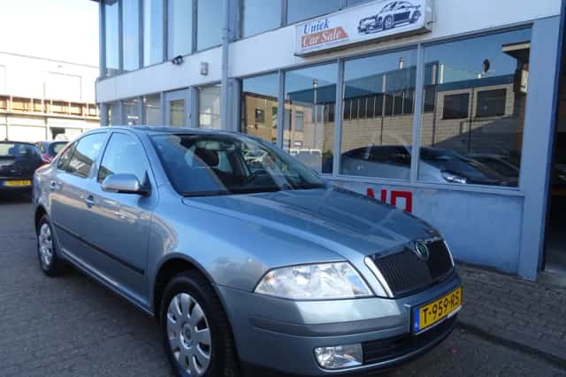 Škoda Octavia (2007) thumbnail 4