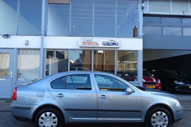 Škoda Octavia (2007) thumbnail 5