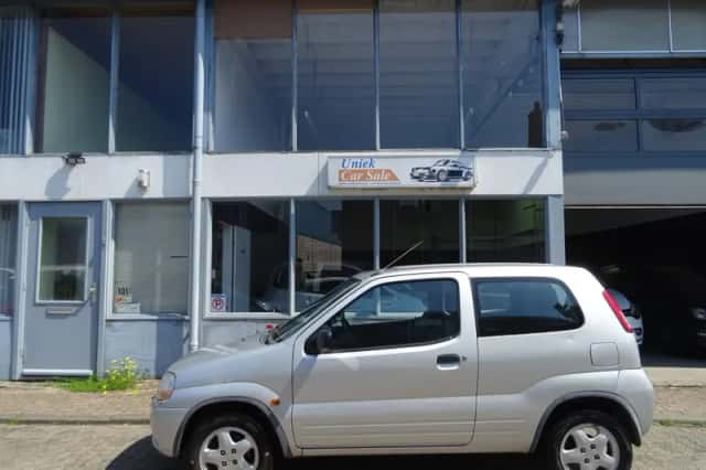 Suzuki Ignis (2003) thumbnail 2