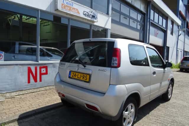 Suzuki Ignis (2003) thumbnail 4
