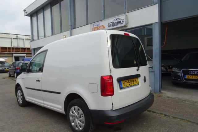 Volkswagen Caddy (2017) thumbnail 3