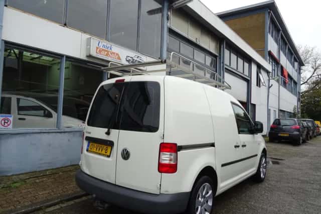 Volkswagen Caddy (2008) thumbnail 6